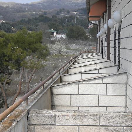 Hotel Menta E Rosmarino Monte SantʼAngelo Εξωτερικό φωτογραφία