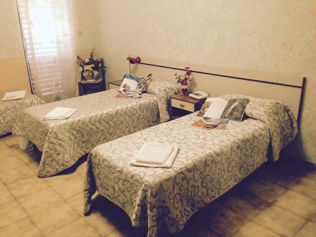 Hotel Menta E Rosmarino Monte SantʼAngelo Εξωτερικό φωτογραφία