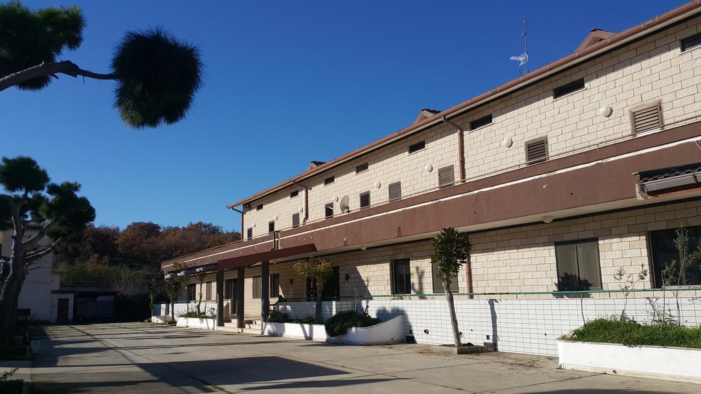 Hotel Menta E Rosmarino Monte SantʼAngelo Εξωτερικό φωτογραφία