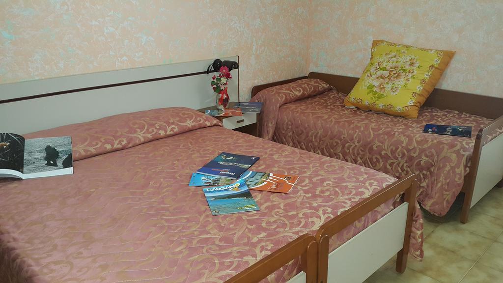 Hotel Menta E Rosmarino Monte SantʼAngelo Δωμάτιο φωτογραφία