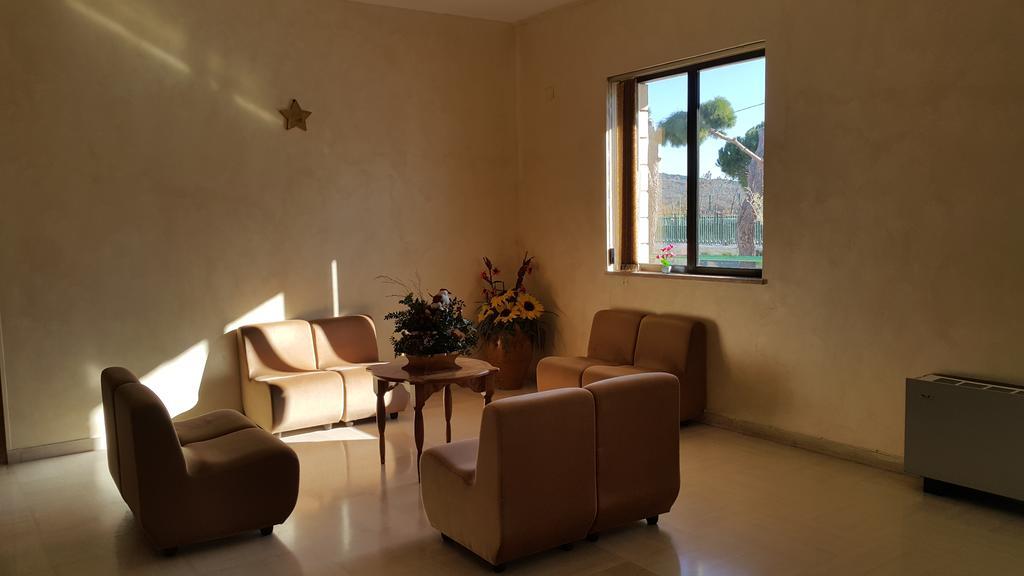 Hotel Menta E Rosmarino Monte SantʼAngelo Εξωτερικό φωτογραφία